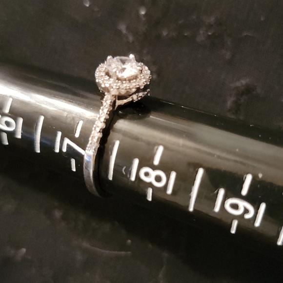 Floating Halo Ring - Picture 8 of 9